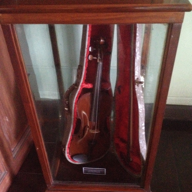 Don Bernardino Jalandoni Ancestral House and Museum Old violin at the Don Bernardino Jalandoni Ancestral House and Museum