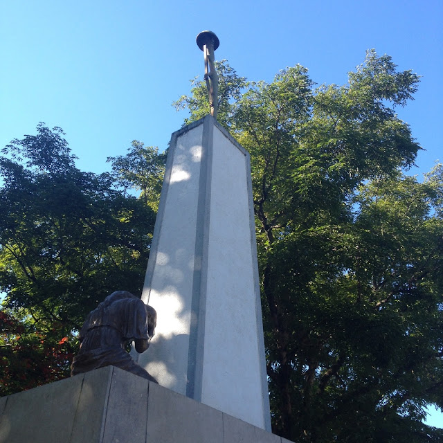 Monument to the Unnamed Soldier at the Bacolod City Plaza